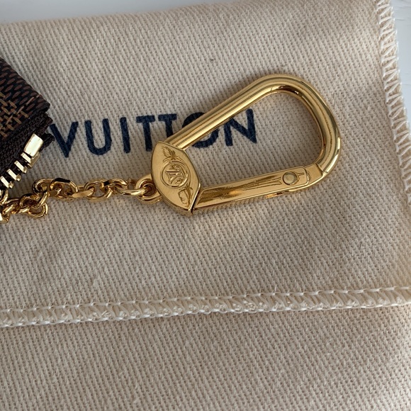 Authentic Louis Vuitton key pouch - Picture 3 of 7